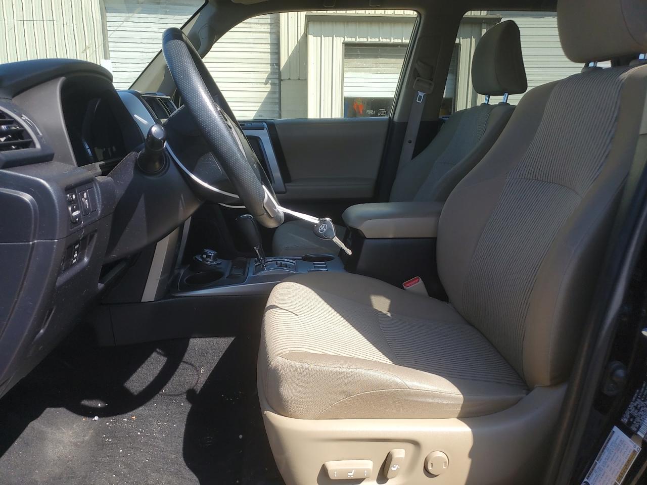 2019 Toyota 4Runner Sr5/Sr5 Premium VIN: JTEBU5JR8K5650302 Lot: 60326215