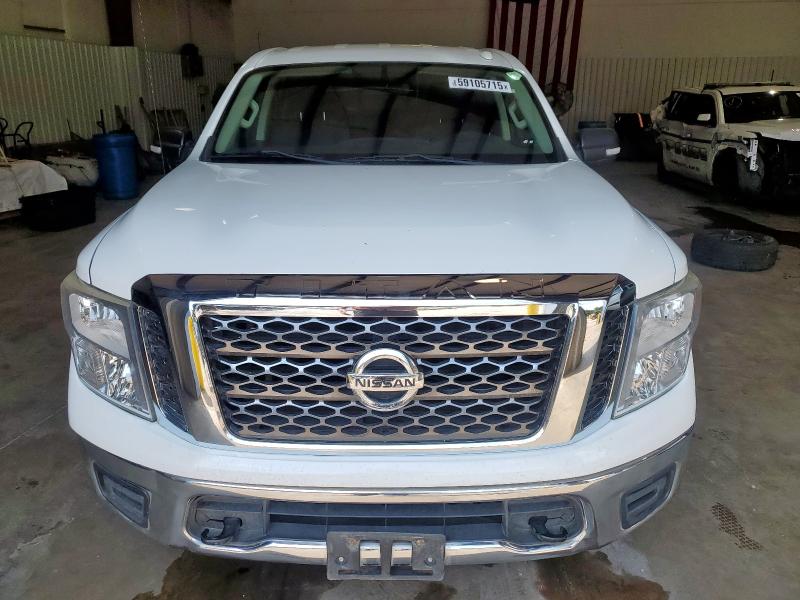  NISSAN TITAN 2017 Білий