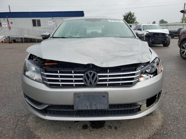  VOLKSWAGEN PASSAT 2013 Silver