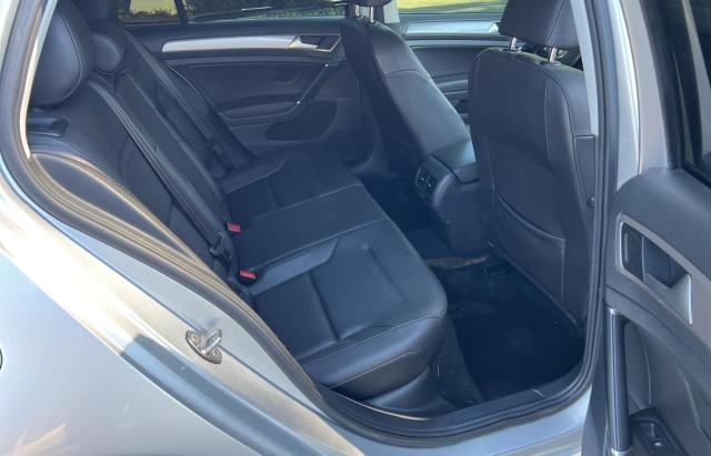 Hatchbacks VOLKSWAGEN GOLF 2015 Srebrny