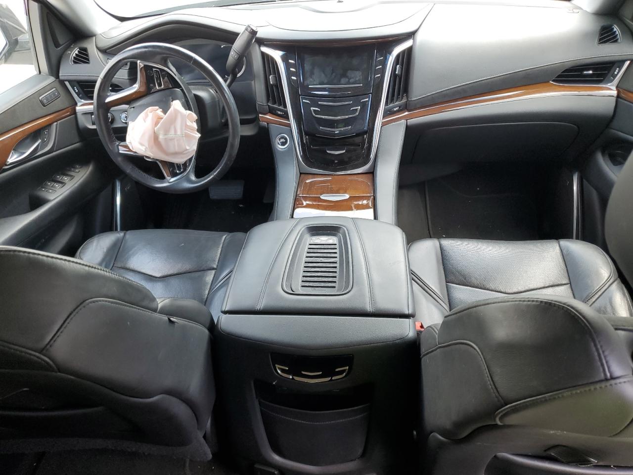 2019 Cadillac Escalade Luxury VIN: 1GYS4BKJ7KR351530 Lot: 62767025