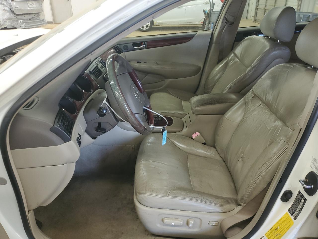 2004 Lexus Es 330 VIN: JTHBA30G245046442 Lot: 62750255