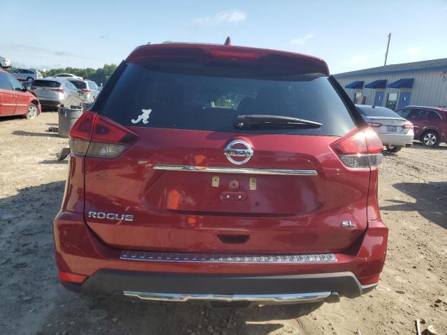 NISSAN ROGUE 2018 Czerwony