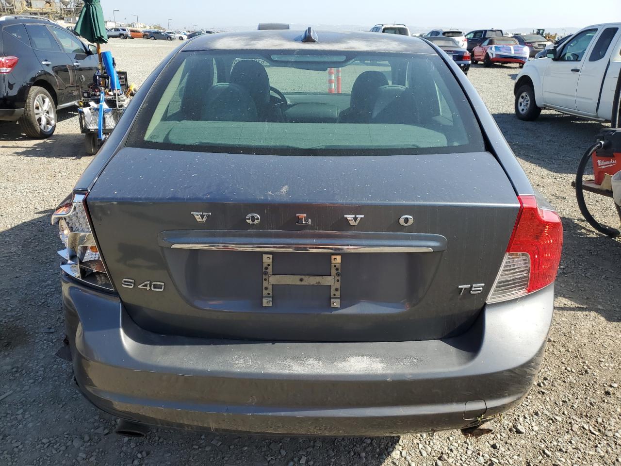 2011 Volvo S40 T5 VIN: YV1672MSXB2550028 Lot: 61965375