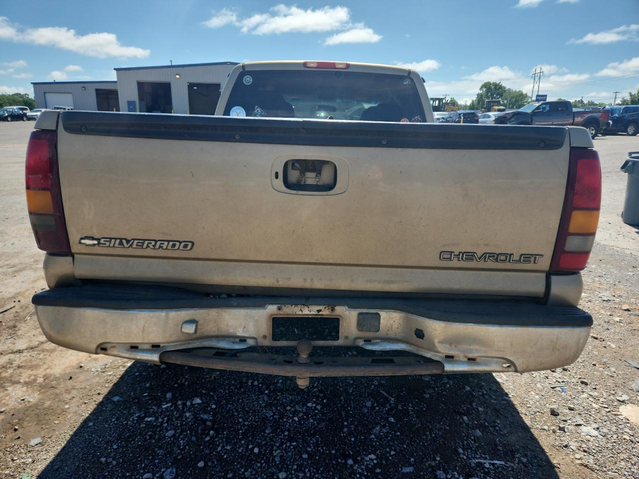2000 Chevrolet Silverado C1500 VIN: 2GCEC19T3Y1116695 Lot: 59858965