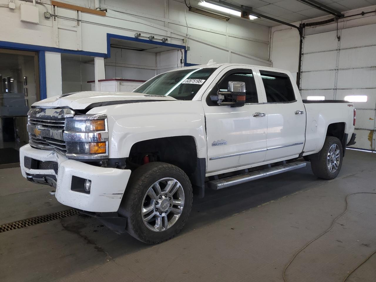 2017 Chevrolet Silverado K2500 High Country for Sale in Pasco, WA - Front End