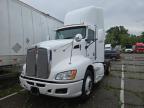 2010 Kenworth T600 Semi Truck للبيع في Woodhaven، MI - Front End