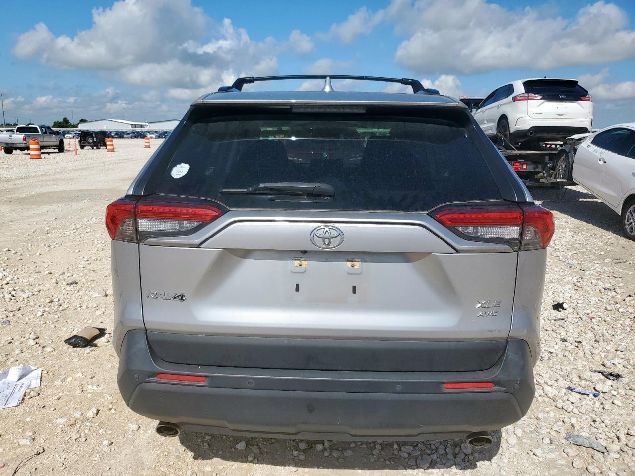 2020 Toyota Rav4 Xle Premium VIN: JTMA1RFV4LJ035082 Lot: 62845695