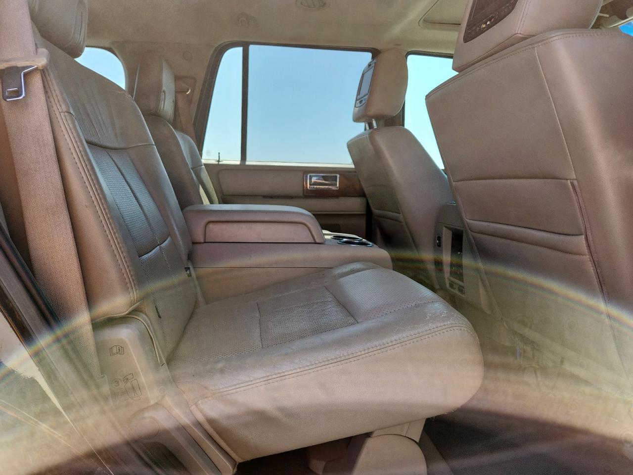 2011 Lincoln Navigator VIN: 5LMJJ2H54BEJ10058 Lot: 61057815