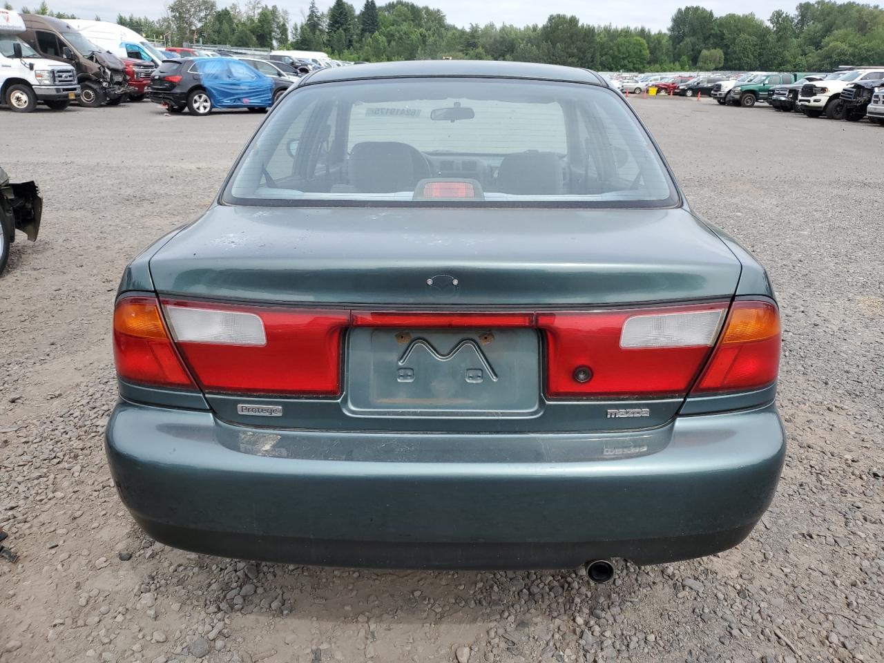 1998 Mazda Protege Dx VIN: JM1BC1410W0242160 Lot: 62419175
