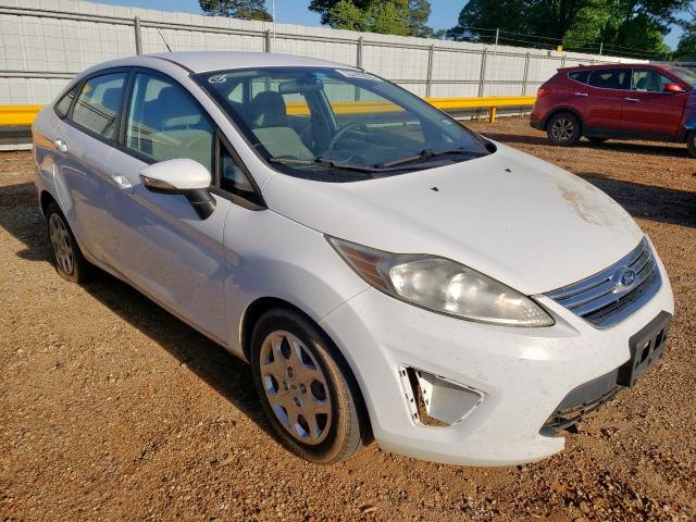 Sedans FORD FIESTA 2013 White