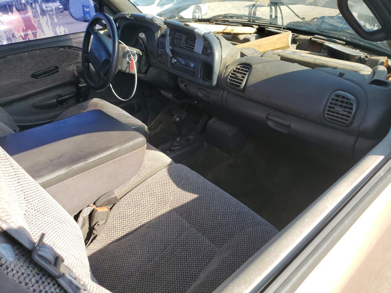 2000 Dodge Ram 1500 VIN: 1B7HF13Z9YJ150874 Lot: 62714255