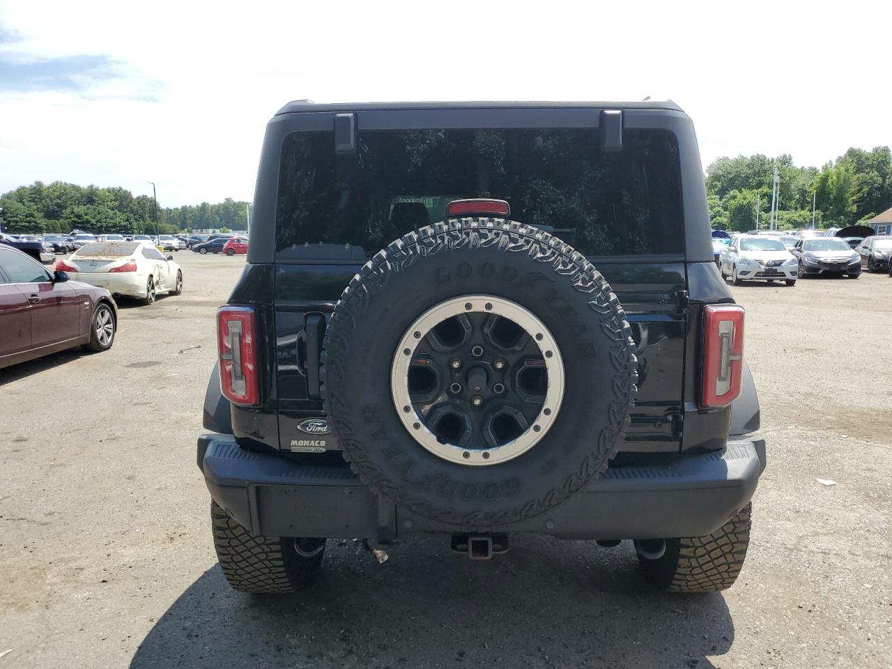 2022 Ford Bronco Base VIN: 1FMEE5DP6NLB29910 Lot: 63012245