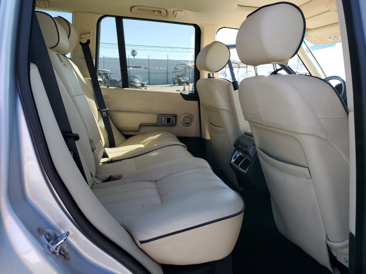 2005 Land Rover Range Rover Hse VIN: SALME11435A188159 Lot: 62591745
