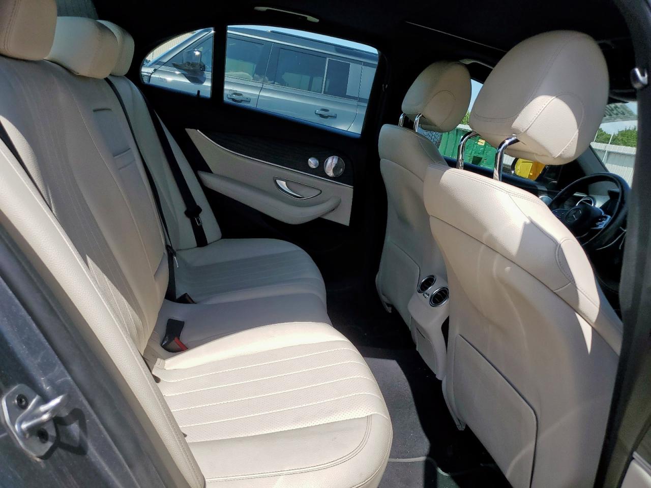 2019 Mercedes-Benz E 300 VIN: WDDZF4JB3KA600513 Lot: 59680635