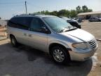 2005 Chrysler Town & Country Limited   за продажба в Pekin, IL - Side
