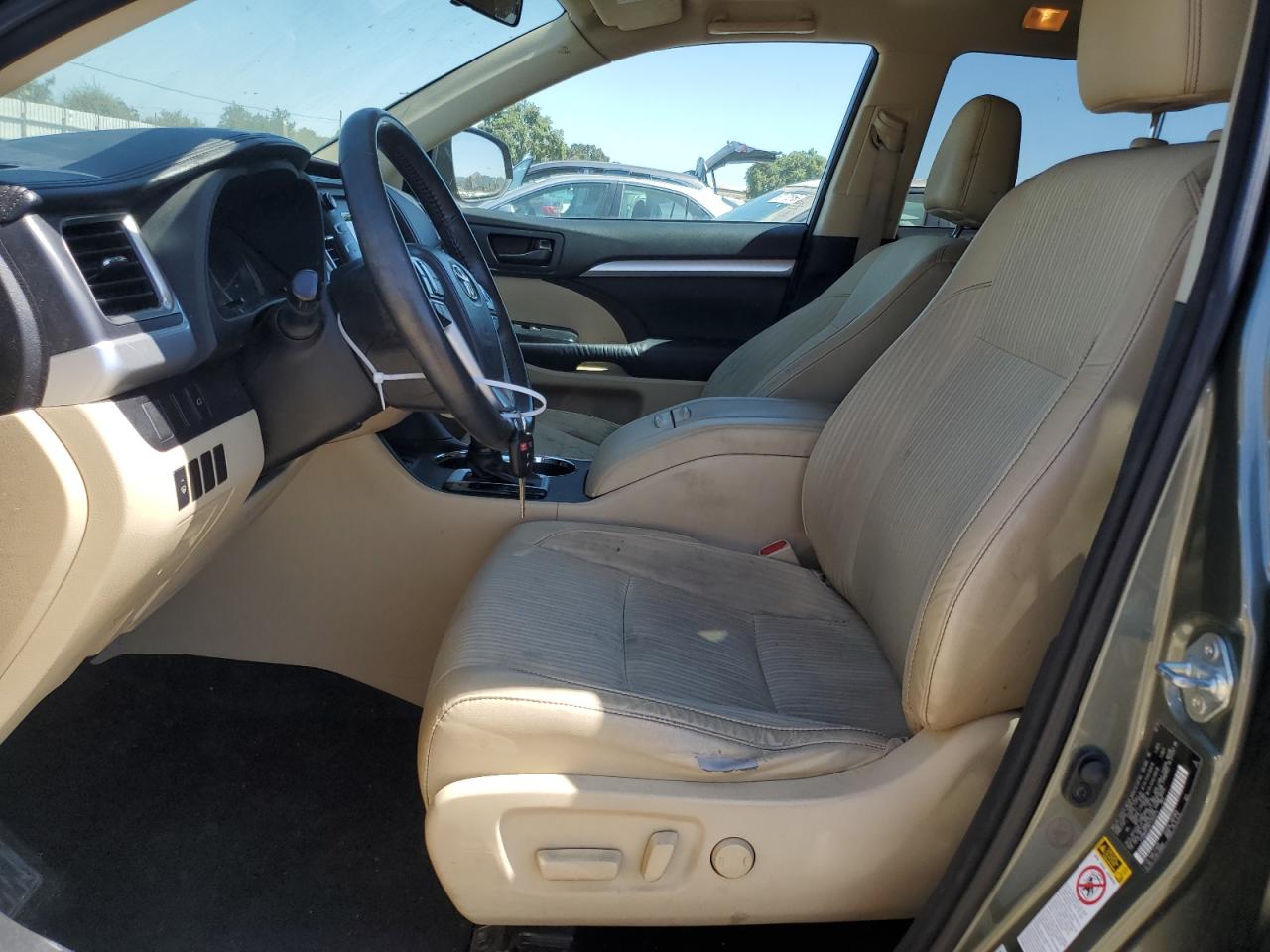 TOYOTA HIGHLANDER 2015 VIN 5TDBKRFHXFS103274 фото 7