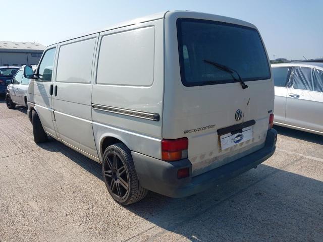 2002 VOLKSWAGEN TRANSPORTE