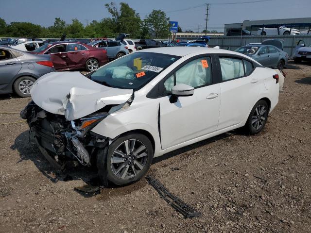 NISSAN VERSA 2021 Бежевый