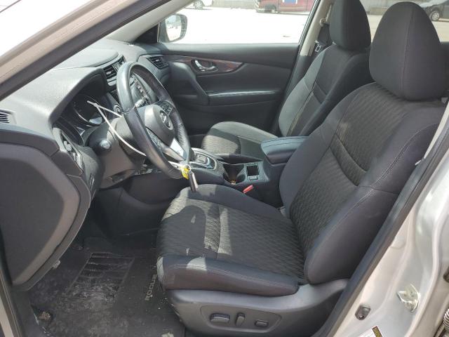  NISSAN ROGUE 2017 Srebrny