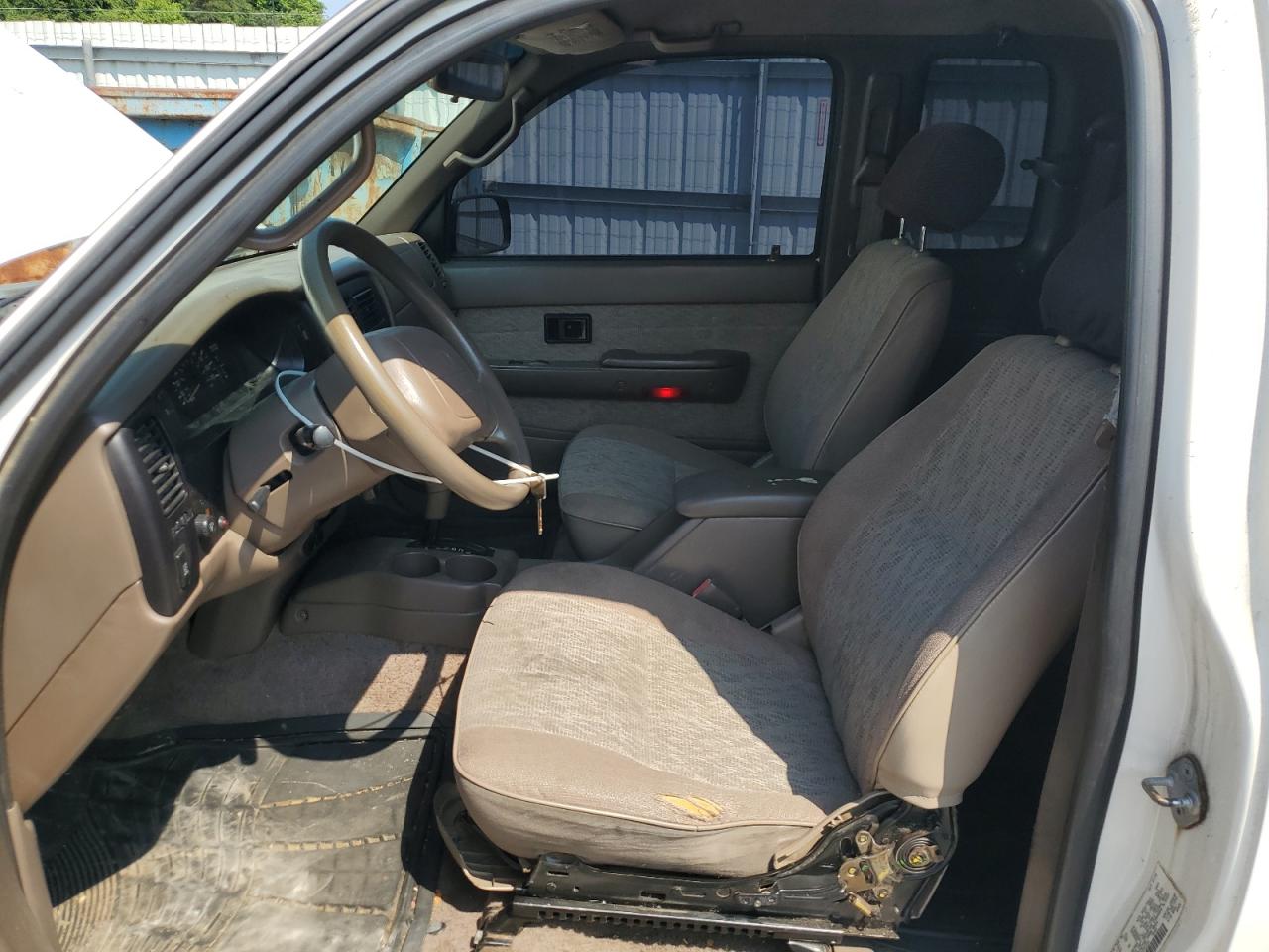 1999 Toyota Tacoma Xtracab Prerunner VIN: 4TASN92NXXZ551335 Lot: 62199645