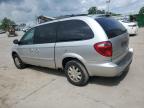 2005 Chrysler Town & Country Touring zu verkaufen in Lexington, KY - Undercarriage