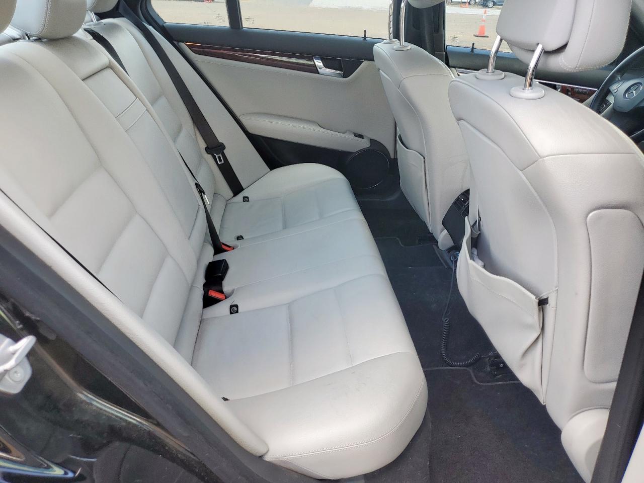2011 Mercedes-Benz C 300 4Matic VIN: WDDGF8BB3BR166690 Lot: 62311395