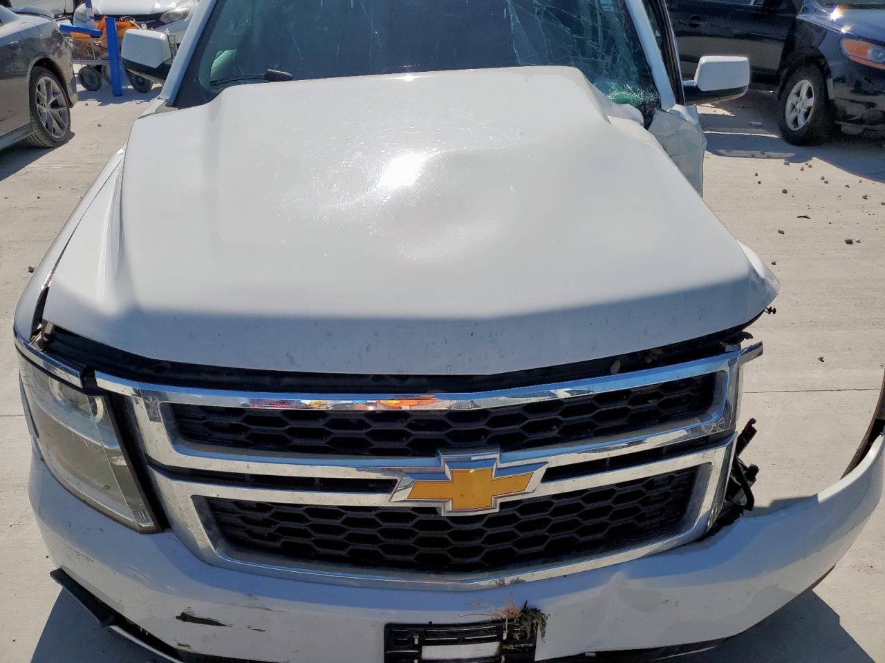 2018 Chevrolet Suburban C1500 Lt VIN: 1GNSCHKC4JR119986 Lot: 61155595