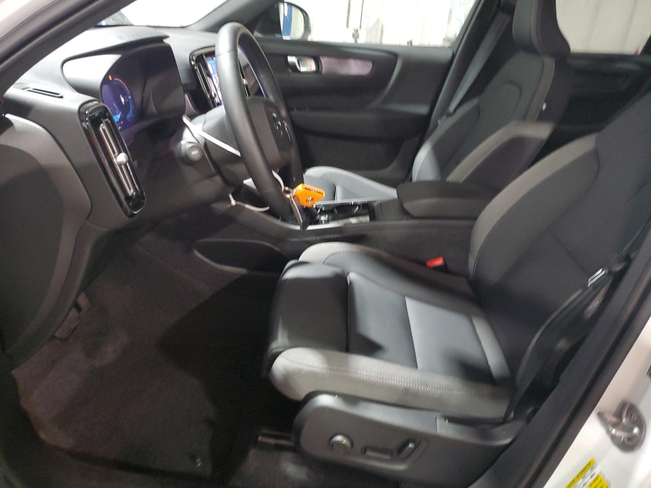 2023 Volvo Xc40 Recharge Core VIN: YV4ED3UK2P2101768 Lot: 60628105