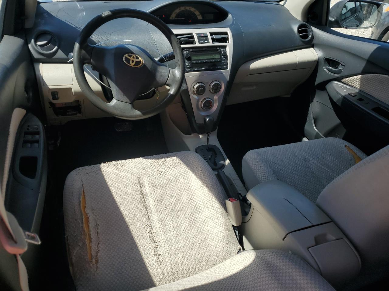 2008 Toyota Yaris VIN: JTDBT923384017522 Lot: 62164375