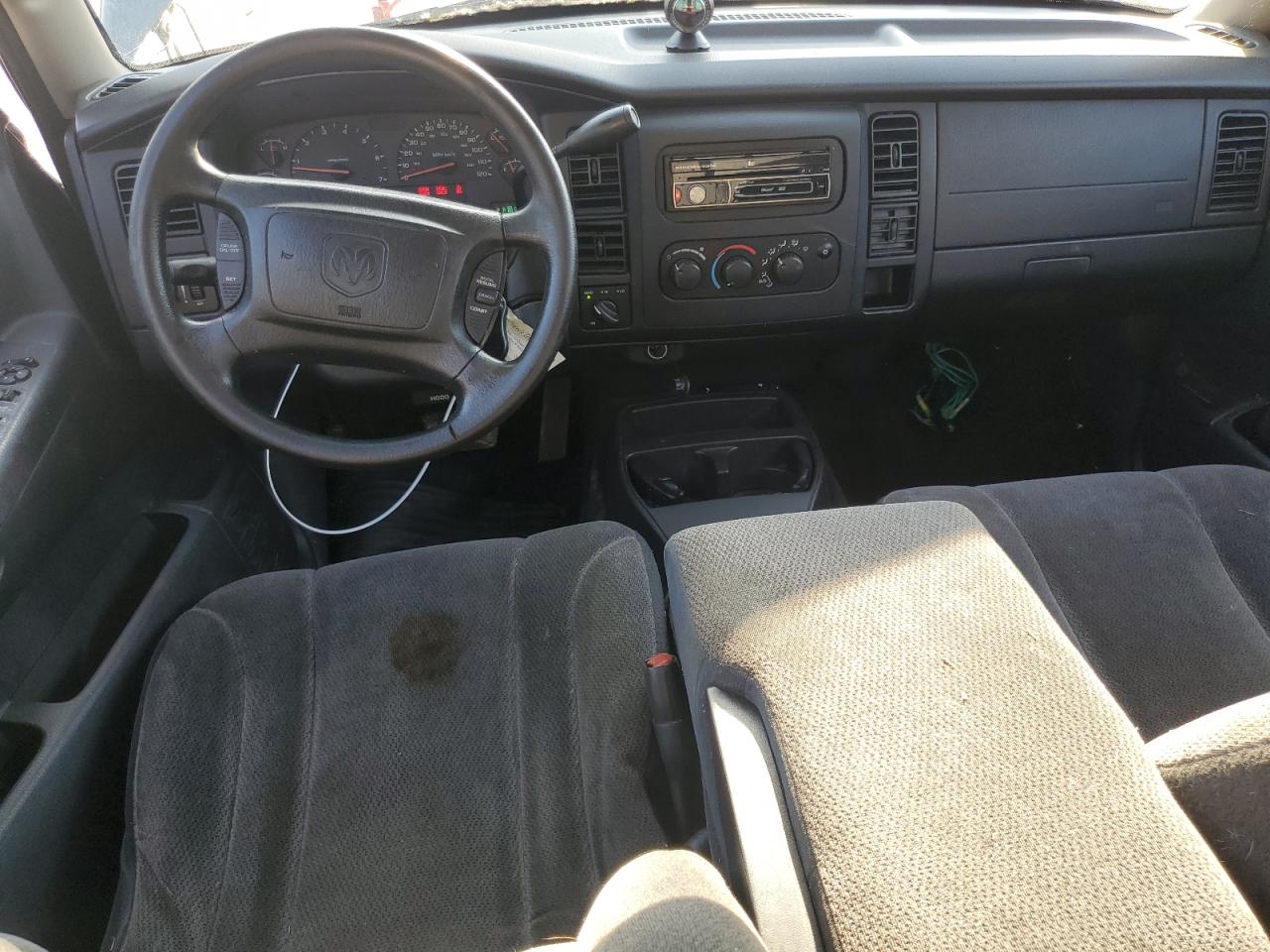 2003 Dodge Dakota Quad Slt VIN: 1D7HG48NX3S239673 Lot: 61751555