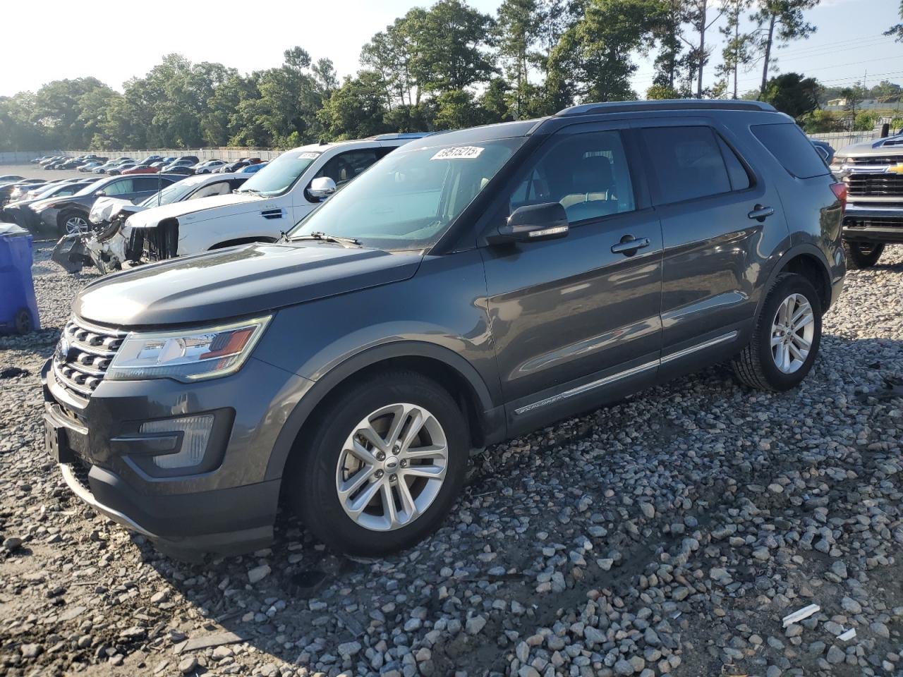 2017 Ford Explorer Xlt for Sale in Byron, GA - Side