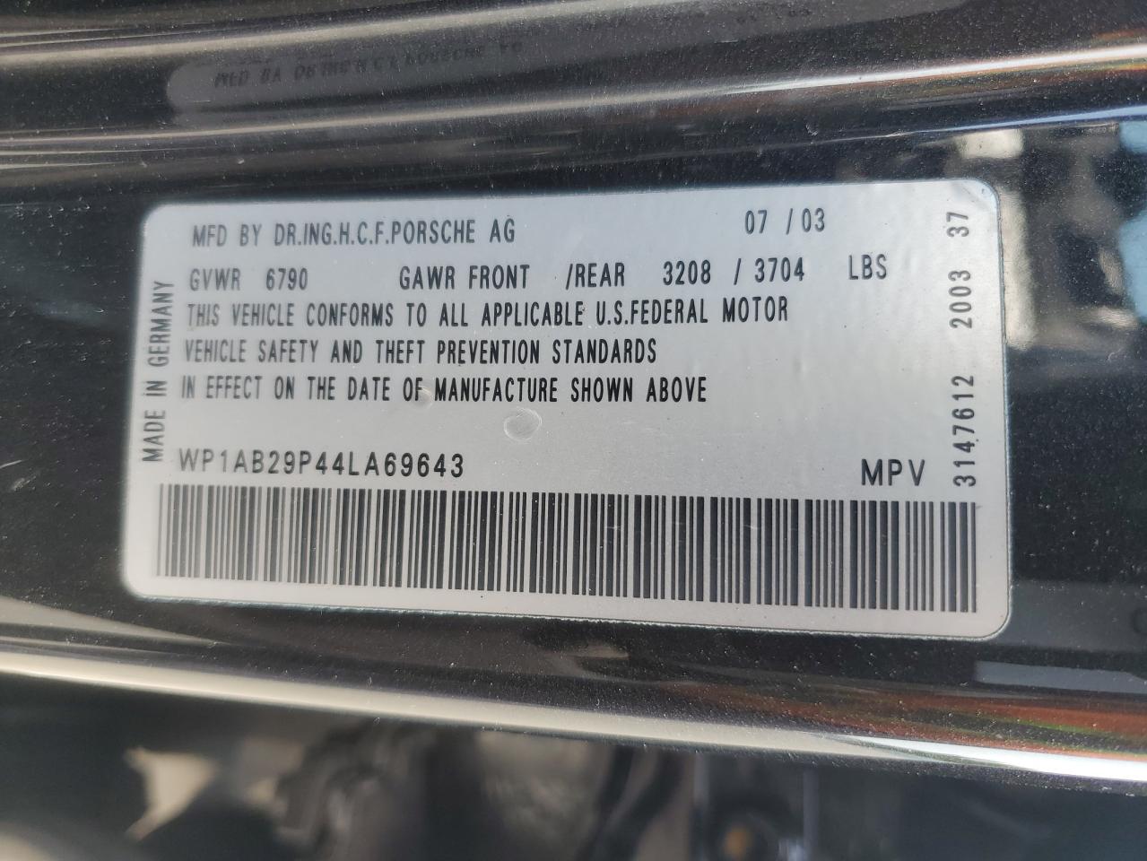 2004 Porsche Cayenne S VIN: WP1AB29P44LA69643 Lot: 59864255