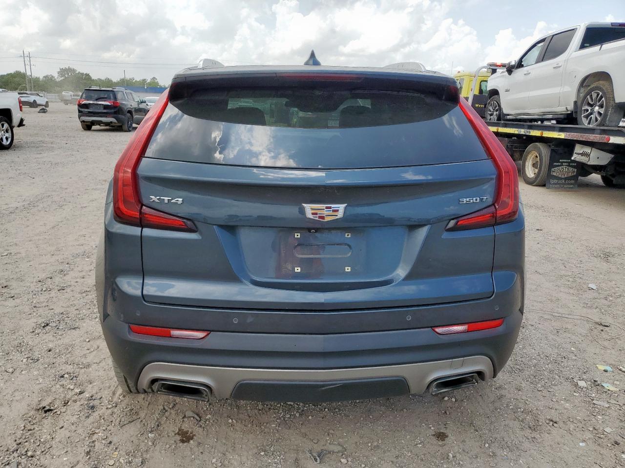 2020 Cadillac Xt4 Premium Luxury VIN: 1GYFZCR45LF071052 Lot: 61854905