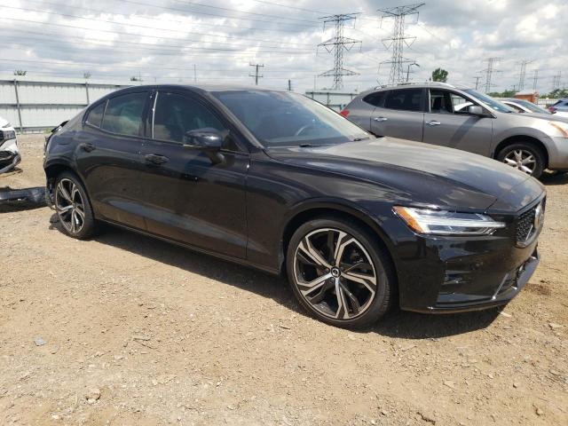  VOLVO S60 CORE 2024 Черный
