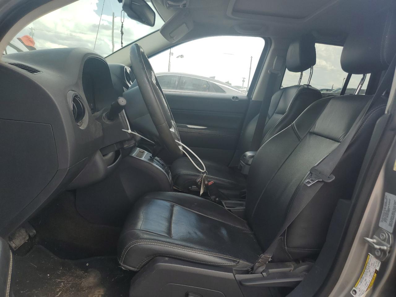 2016 Jeep Compass Latitude VIN: 1C4NJDEB0GD723693 Lot: 61449565