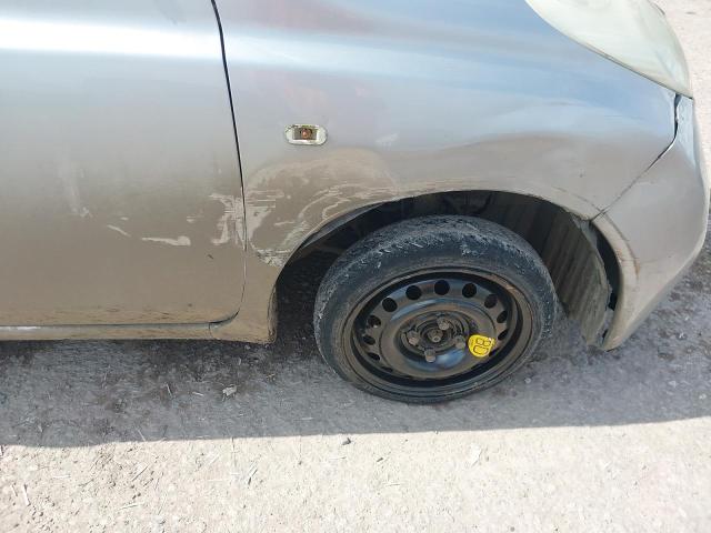 2004 NISSAN MICRA E