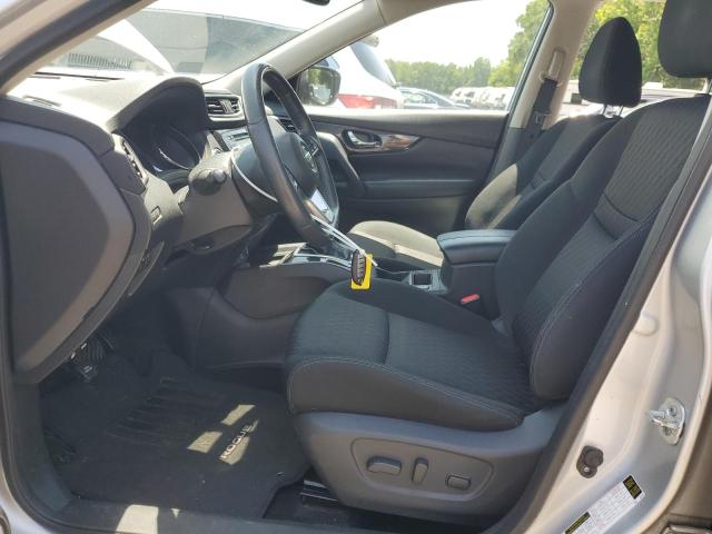  NISSAN ROGUE 2017 Srebrny