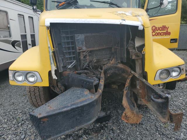 2005 VOLVO VHD   