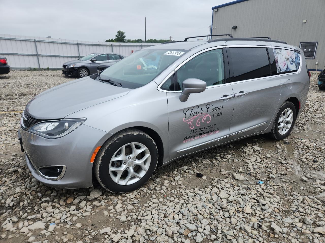 CHRYSLER PACIFICA 2017 VIN 2C4RC1BG6HR805372