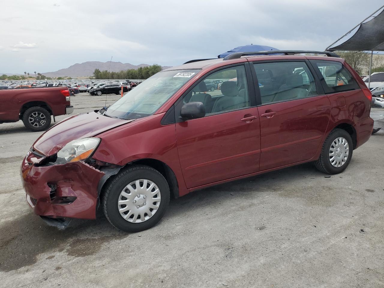 2008 Toyota Sienna Ce იყიდება Las Vegas-ში, NV - Front End