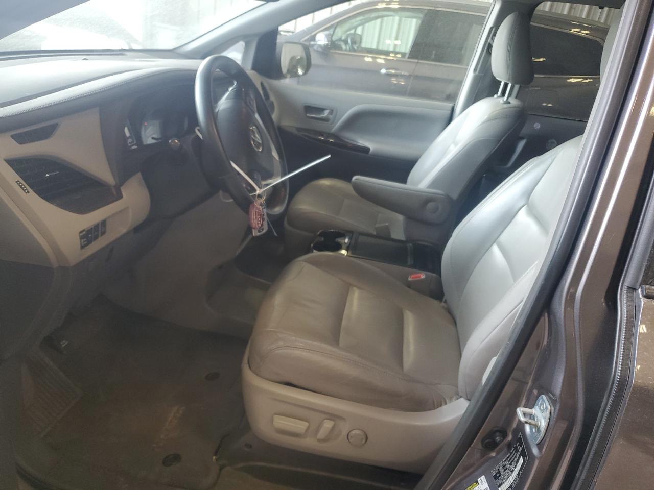 2015 Toyota Sienna Xle VIN: 5TDDK3DC3FS118289 Lot: 60559155