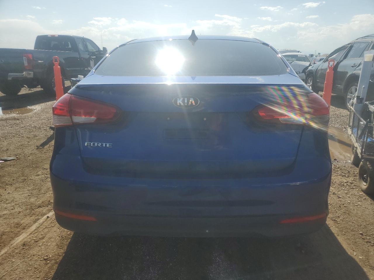 KIA FORTE 2017 VIN 3KPFL4A70HE117312 photo 6