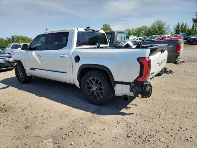  TOYOTA TUNDRA 2022 Biały