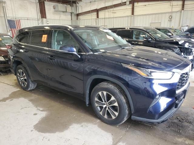  TOYOTA HIGHLANDER 2021 Granatowy