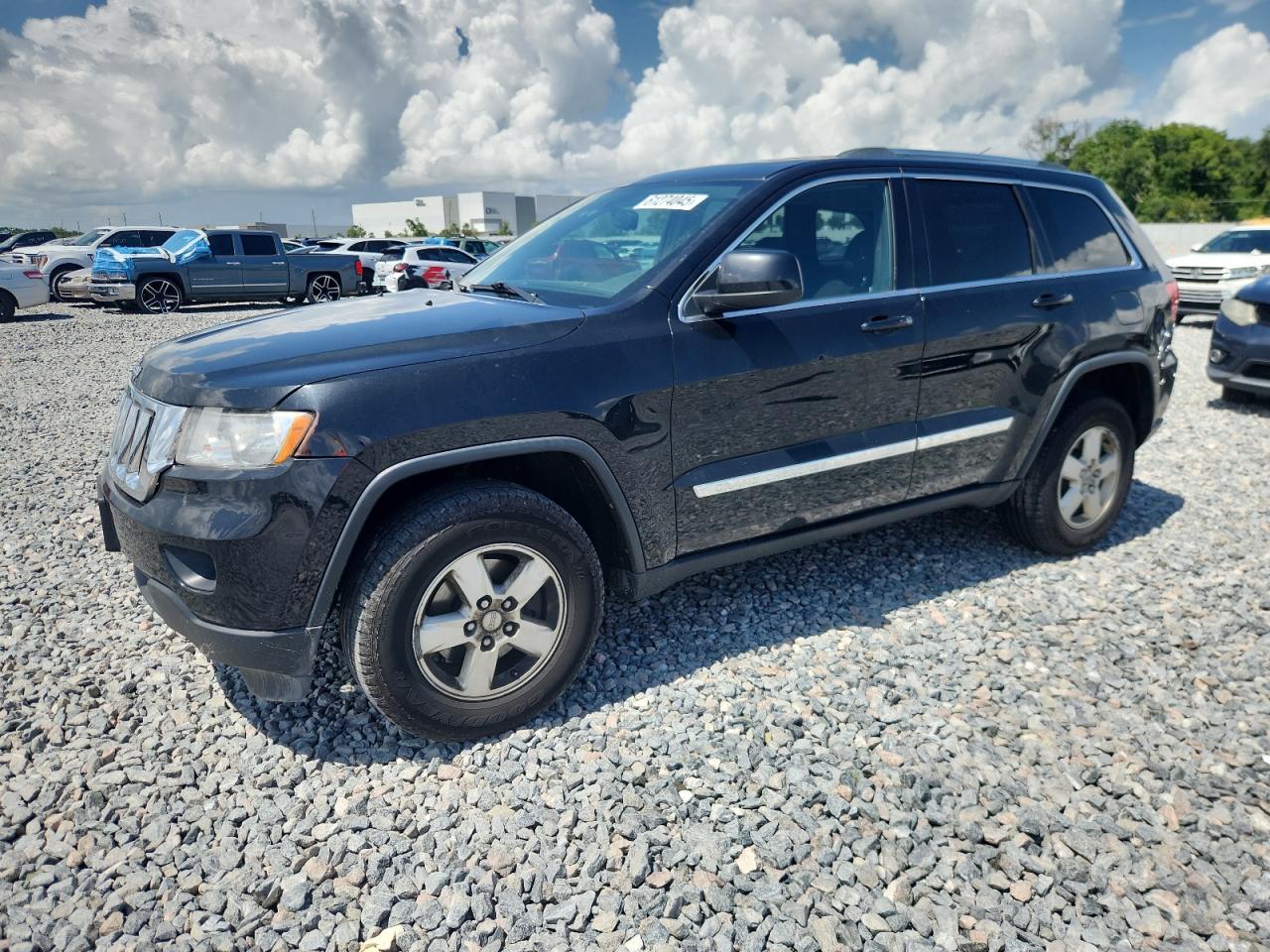 2013 Jeep Grand Cherokee Laredo for Sale in Apopka, FL - Side