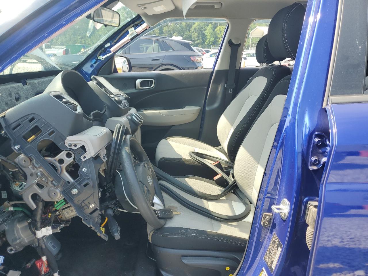 2020 Hyundai Venue Sel VIN: KMHRC8A37LU032104 Lot: 62115935