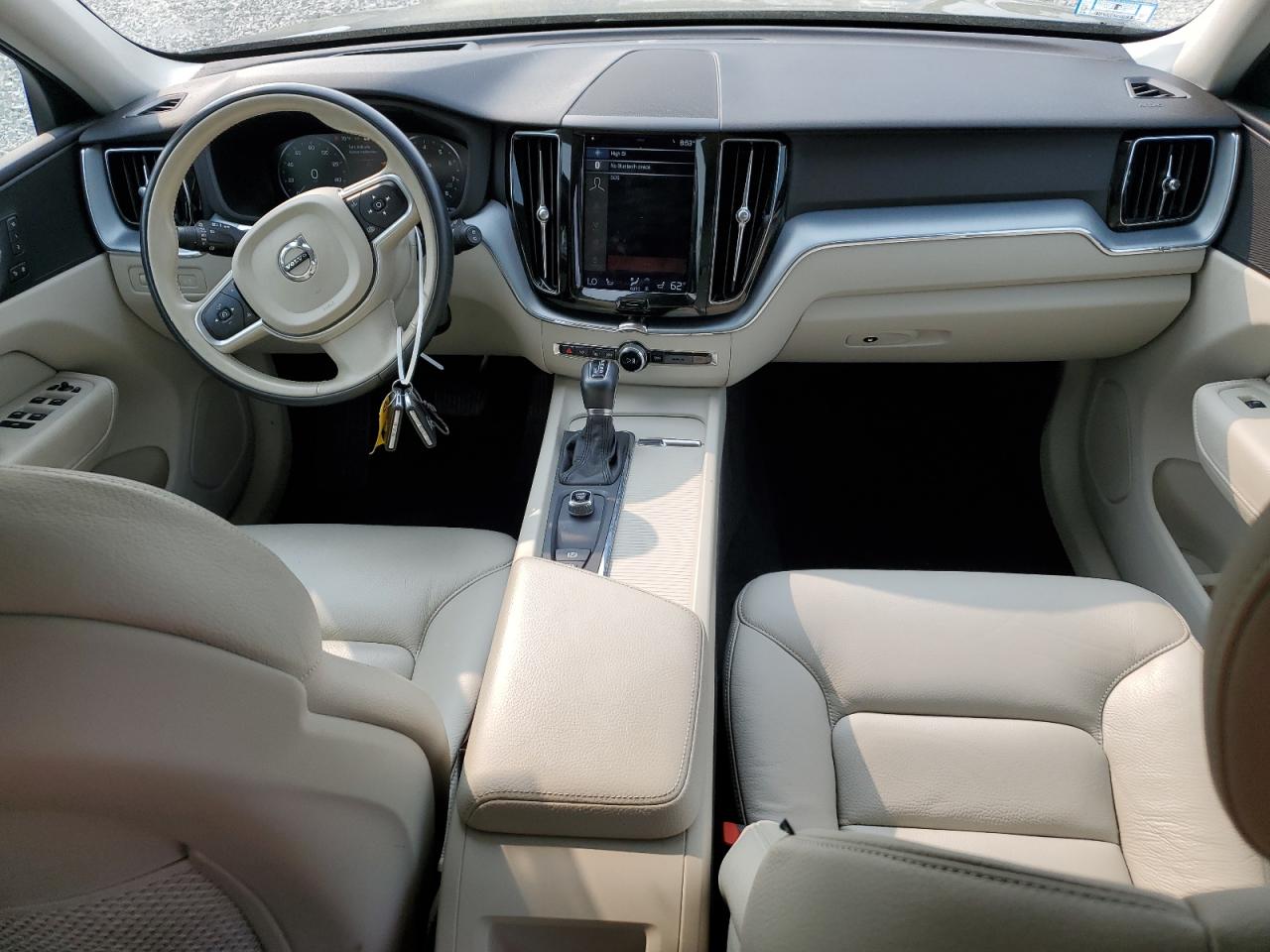 2018 Volvo Xc60 T5 Momentum VIN: YV4102RK3J1028226 Lot: 59272645