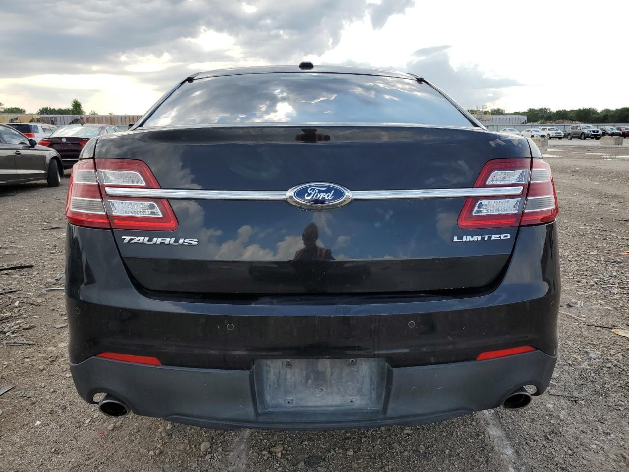 2015 Ford Taurus Limited VIN: 1FAHP2F86FG114307 Lot: 62697615