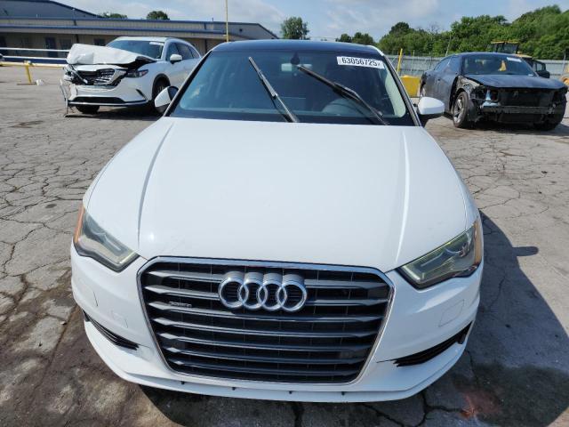 Sedans AUDI A3 2016 Biały